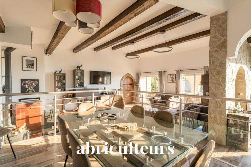 Maison ancienne - 248 m² - 6 pièces