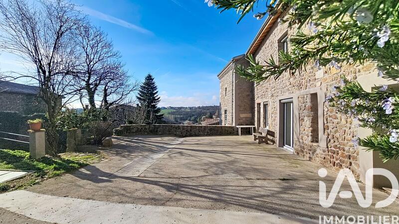 Maison - 199 m² - 8 pièces