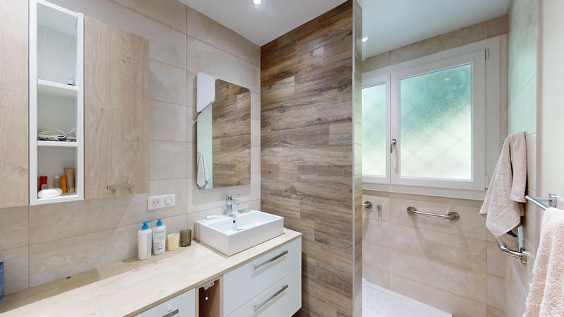 Maison - 290 m² - 10 pièces