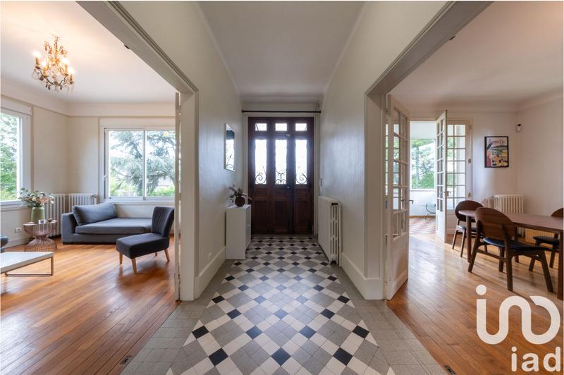 Maison de campagne - 300 m² - 10 pièces