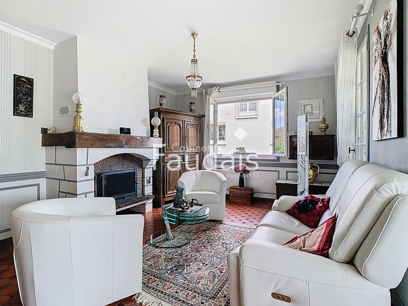 Maison - 149 m² - 7 pièces