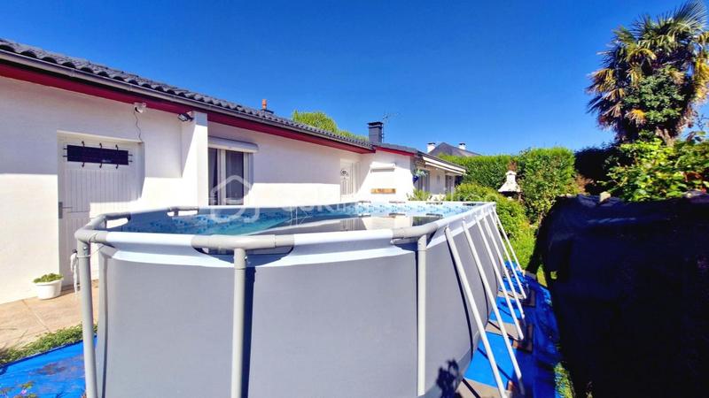 Maison - 110 m² - 4 pièces