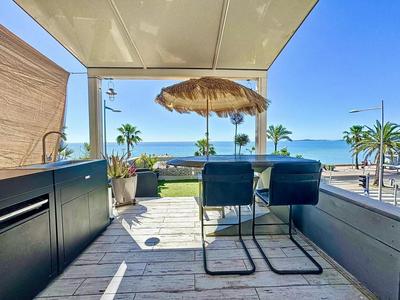 Villa - 230 m² - 10 pièces