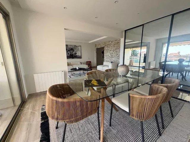 Appartement - 68 m² - 2 pièces