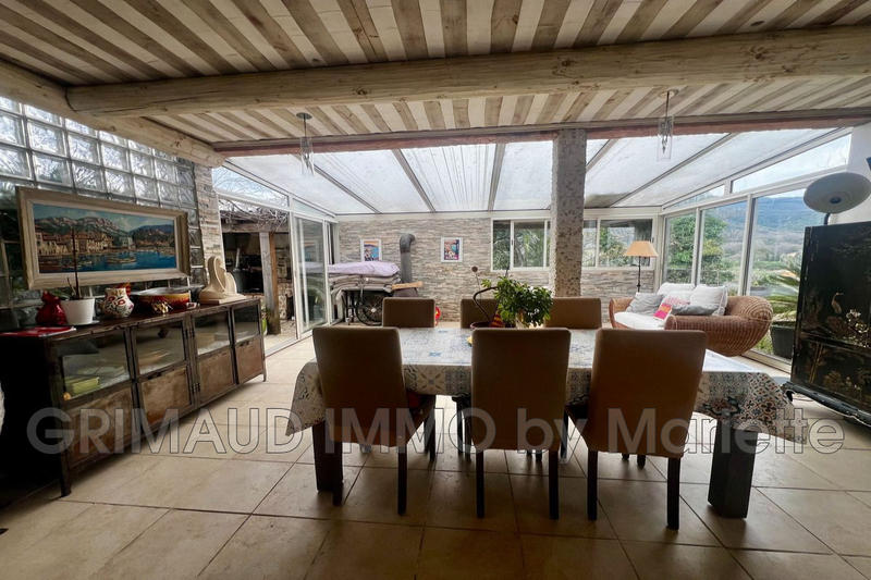 Maison - 170 m² - 7 pièces