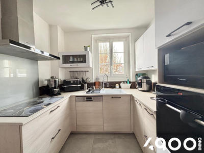 Maison - 85 m² - 6 pièces