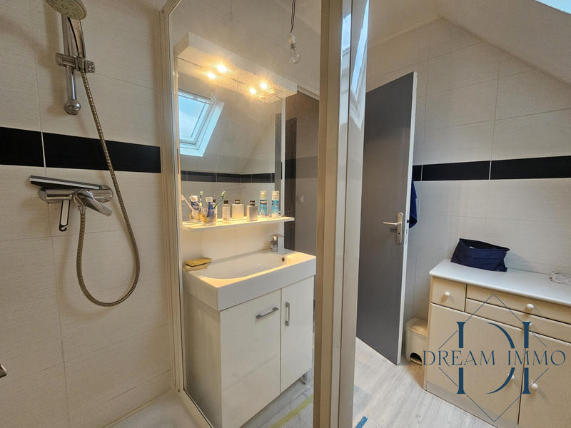 Maison traditionnelle - 120 m² - 6 pièces