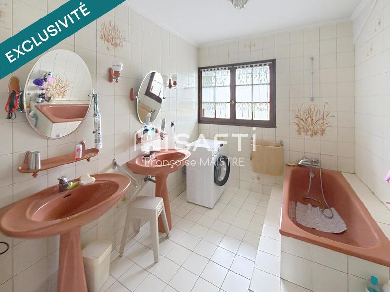 Maison - 181 m² - 6 pièces