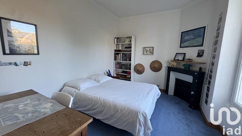 Maison - 261 m² - 12 pièces