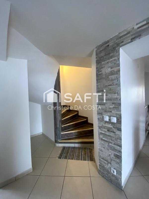 Maison - 142 m² - 6 pièces