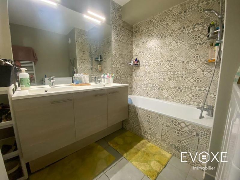 Appartement - 81 m² - 4 pièces