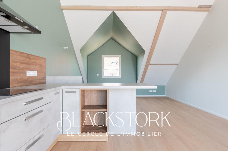 Appartement - 98 m² - 4 pièces