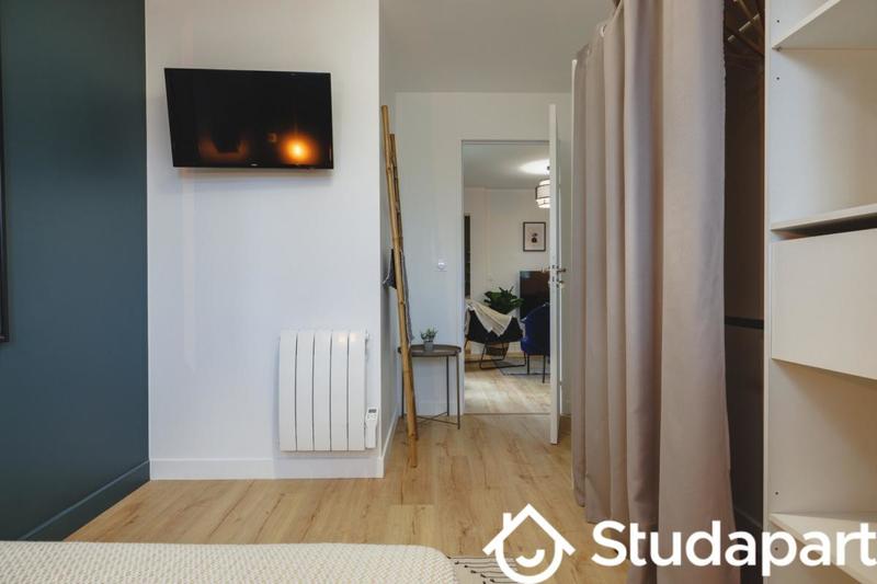 Chambre - 9 m² - 1 pièce