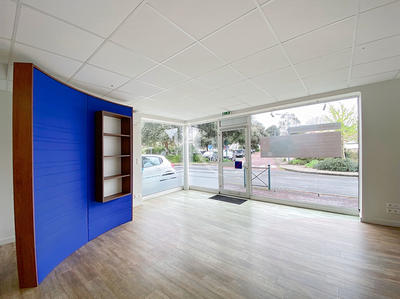 Local commercial - 77 m²