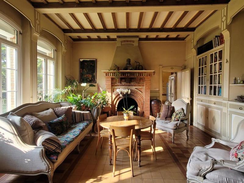 Maison - 240 m² - 10 pièces