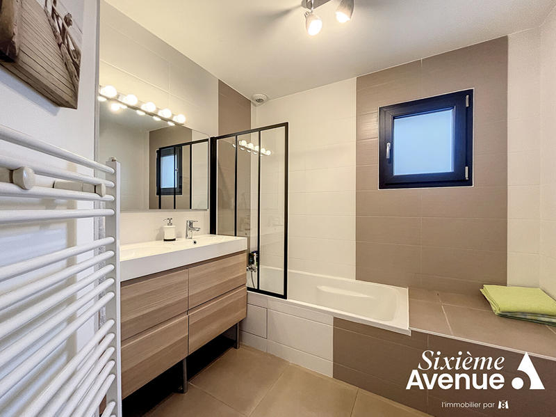 Maison - 165 m² - 7 pièces