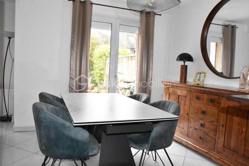 Maison - 102 m² - 5 pièces
