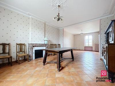 Maison - 165 m² - 6 pièces