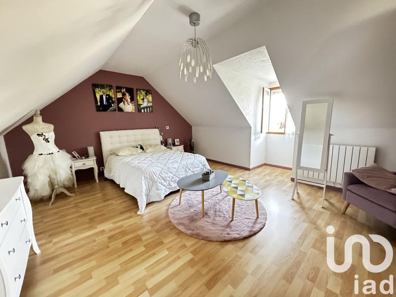 Maison - 122 m² - 4 pièces