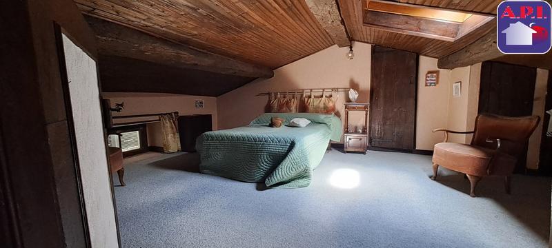 Maison - 200 m² - 9 pièces