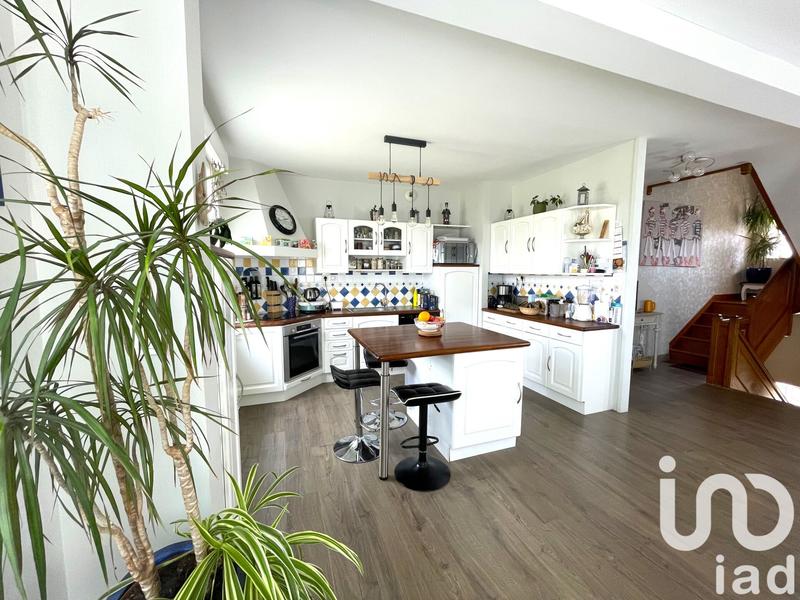 Maison - 142 m² - 7 pièces