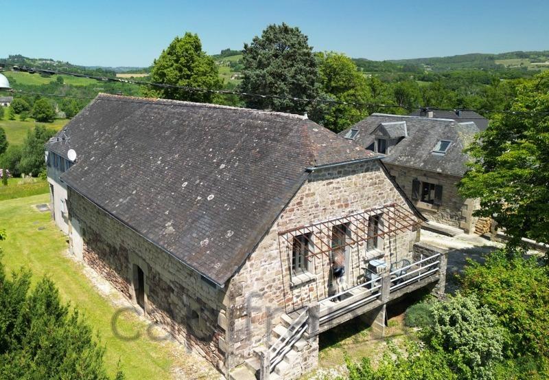 Propriété - 220 m² - 10 pièces