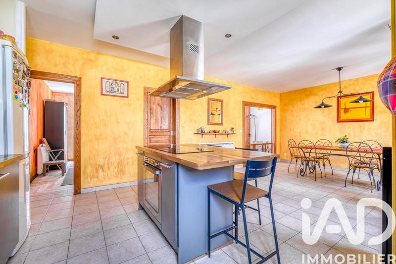 Maison - 135 m² - 7 pièces