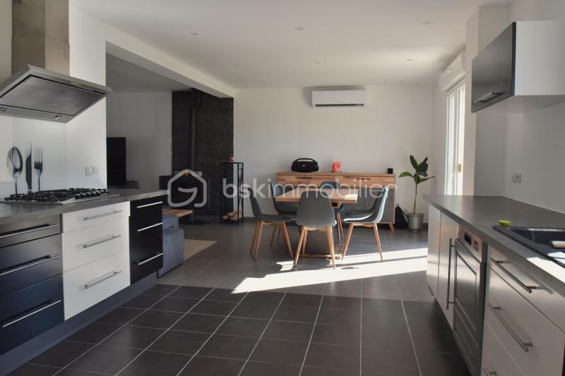 Pavillon - 158 m² - 7 pièces