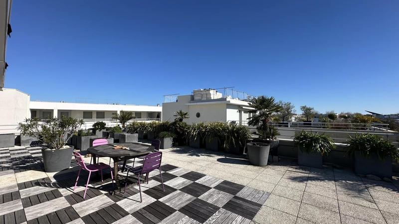 Appartement - 156 m² - 4 pièces