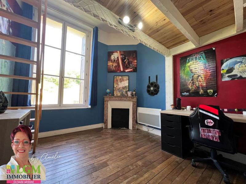 Maison - 230 m² - 6 pièces