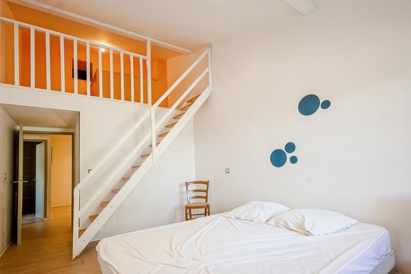 Propriété - 437 m² - 20 pièces