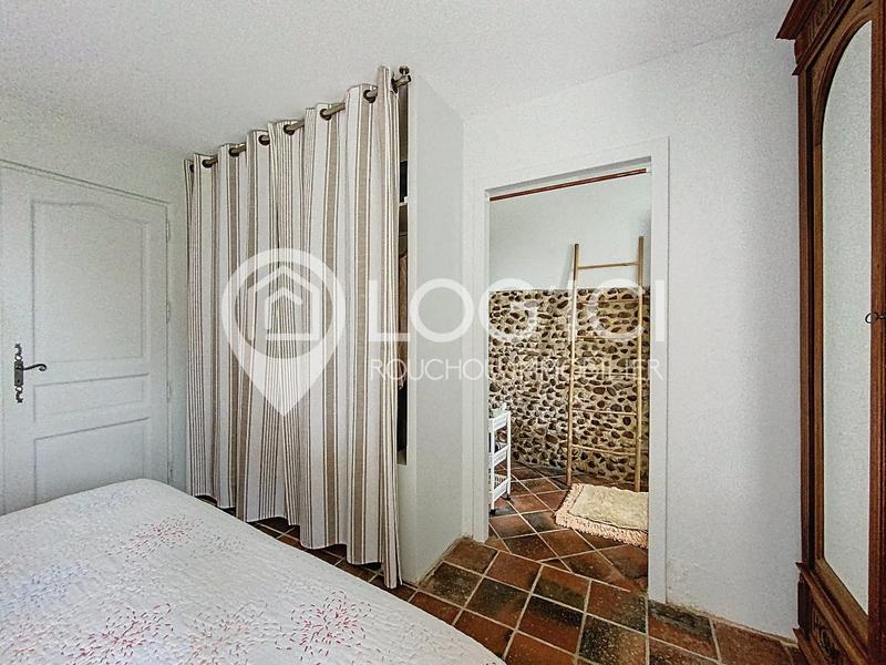 Maison - 220 m² - 8 pièces