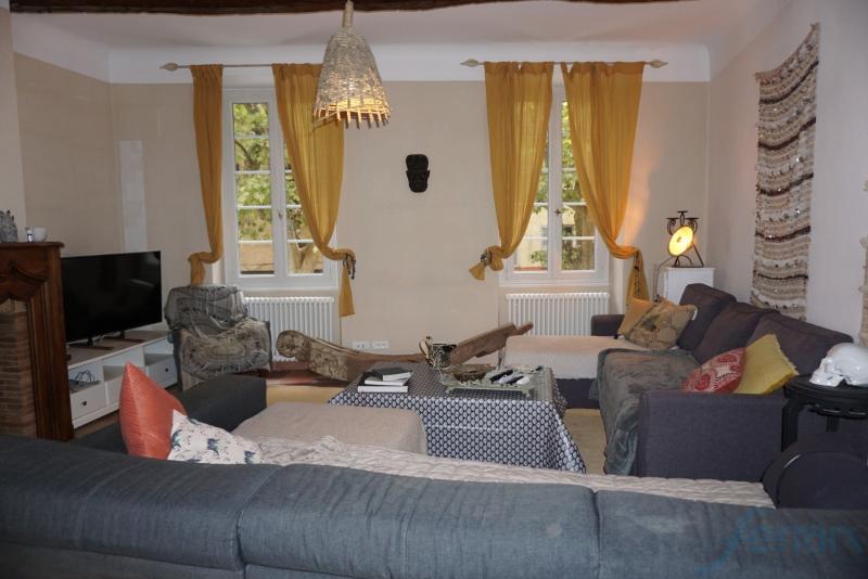 Appartement - 270 m² - 8 pièces