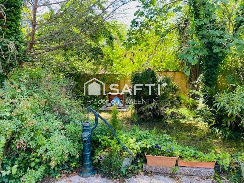 Maison de maîtres - 261 m² - 7 pièces