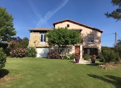 Maison - 143 m² - 4 pièces