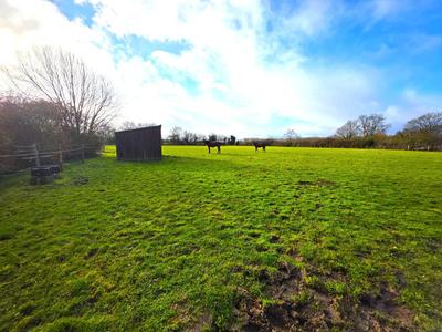 Maison - 200 m² - 9 pièces