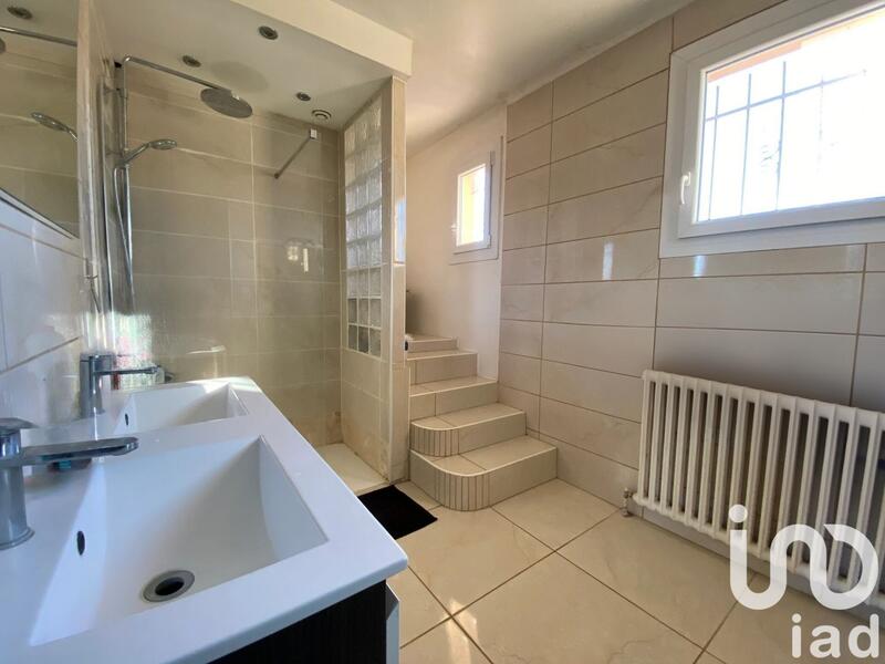 Maison - 186 m² - 8 pièces