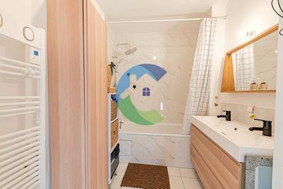 Appartement - 75 m² - 4 pièces