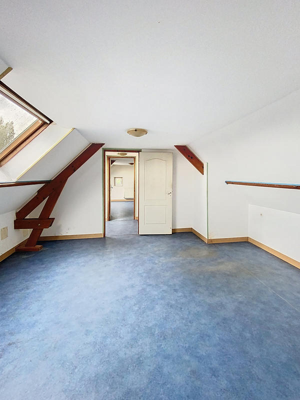 Maison - 99 m² - 5 pièces