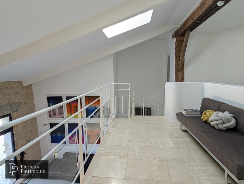 Propriété - 362 m² - 11 pièces