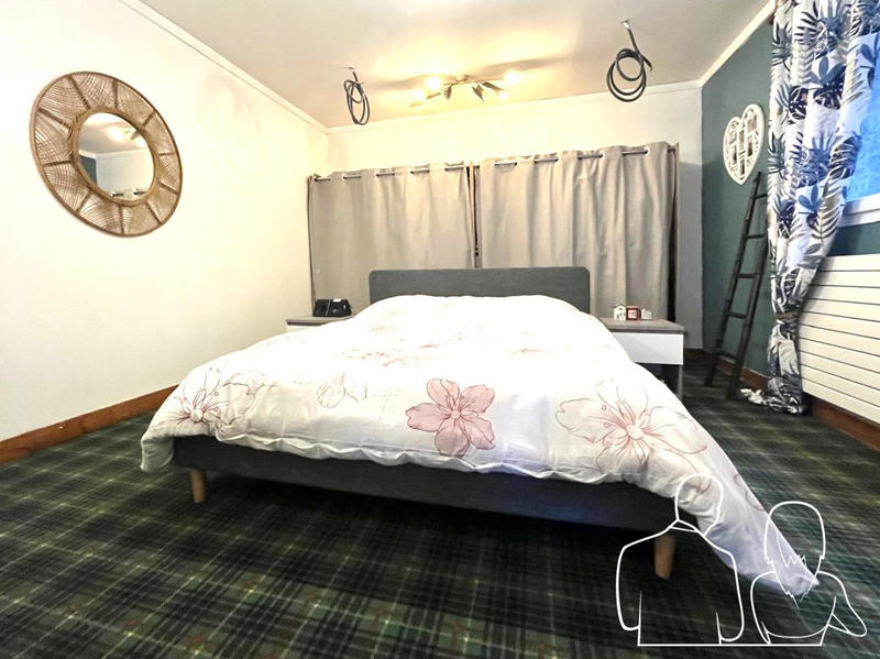 Maison ancienne - 263 m² - 11 pièces