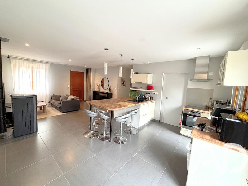 Maison - 83 m² - 4 pièces