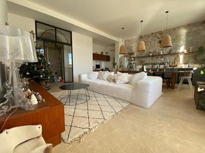 Appartement bourgeois - 95 m² - 3 pièces