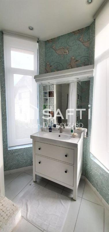 Appartement - 163 m² - 7 pièces