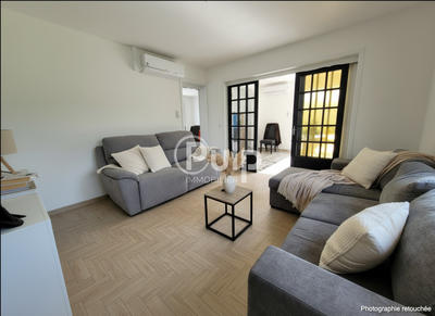 Maison - 104 m² - 7 pièces