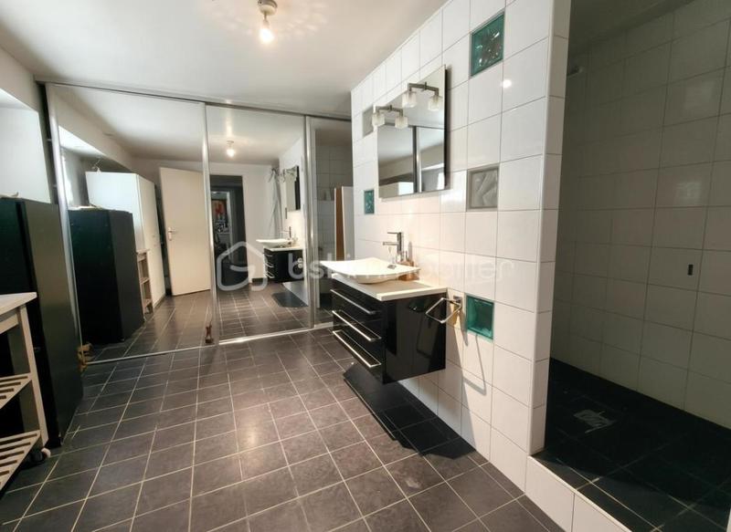 Maison - 154 m² - 8 pièces