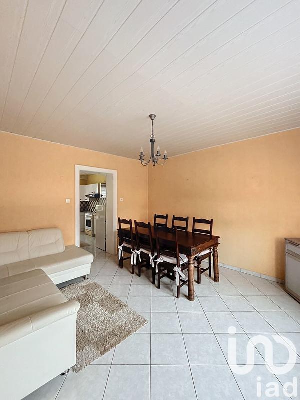 Maison - 220 m² - 9 pièces