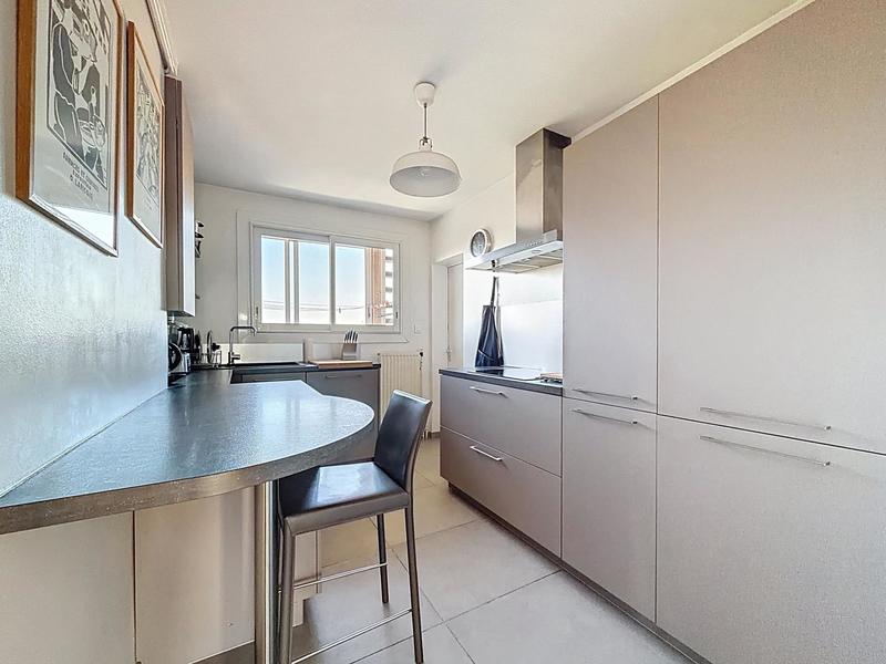 Appartement - 83 m² - 4 pièces