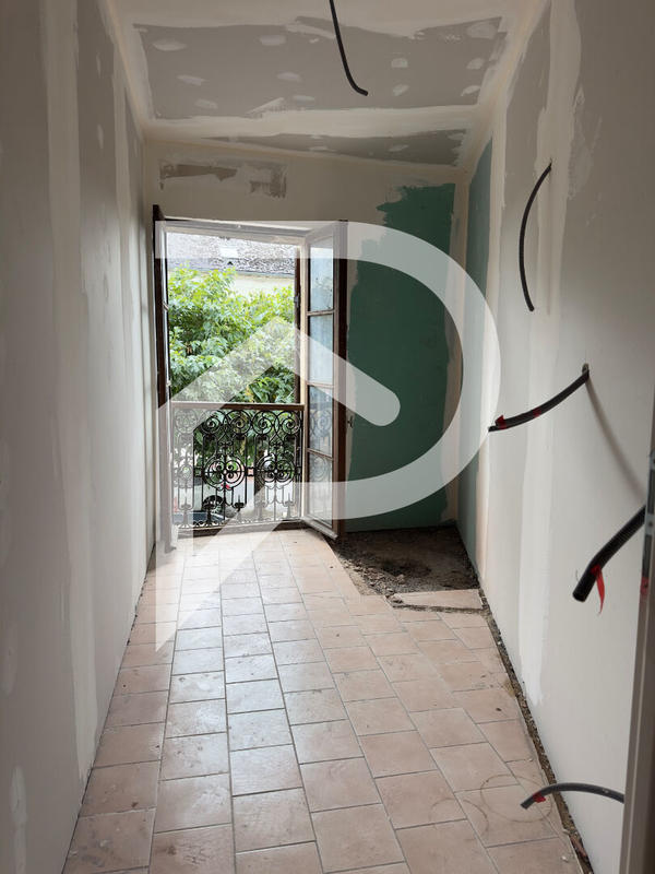 Immeuble - 280 m² - 8 pièces