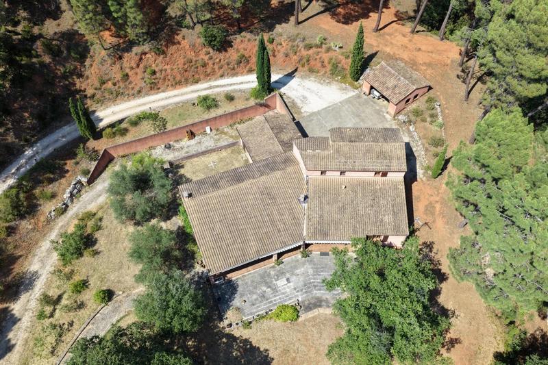 Maison - 232 m² - 6 pièces